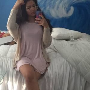 Meet your Posher, Selena